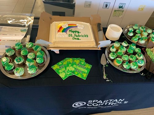 IMG 7678 (Medium) IMG 7678 (Medium)