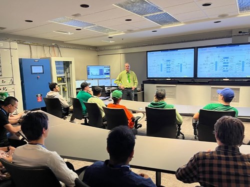 Plantweb Room (Medium) Plantweb Room (Medium)